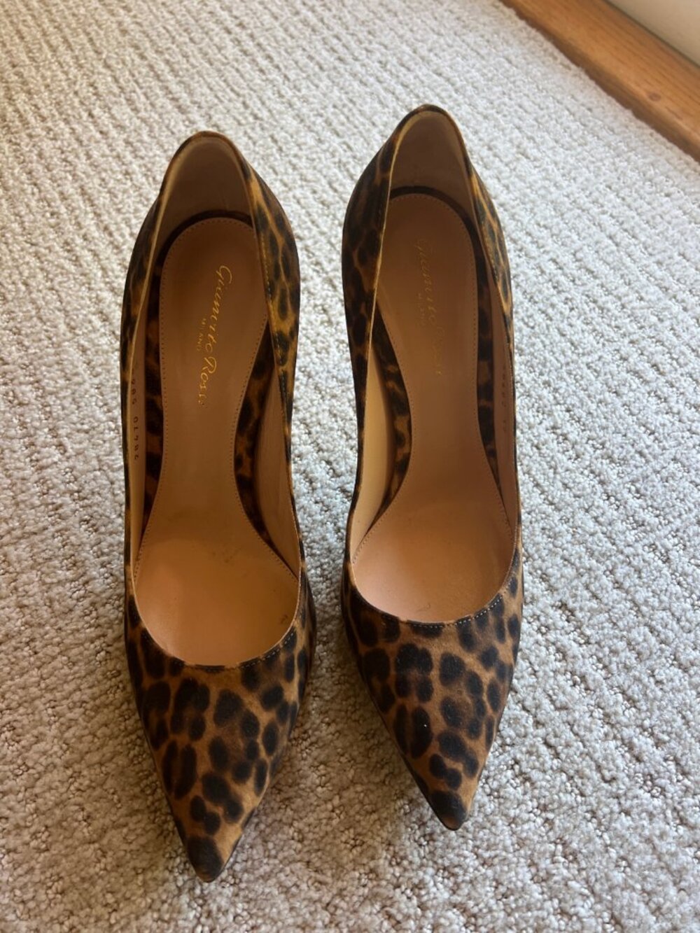Gianvito Rossi Leopard Calf Hair Pumps 38 | Pointed Toe Stiletto